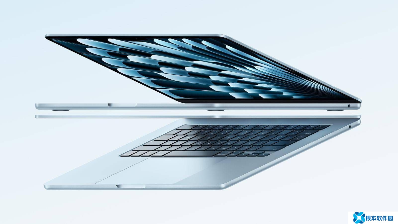 苹果 2025 款天空蓝色 M4 MacBook Air 实机展示，性能与颜值并存