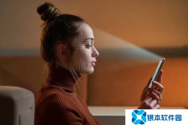 苹果可折叠iPad Pro大揭秘：18.8英寸+屏下3D人脸识别来袭？